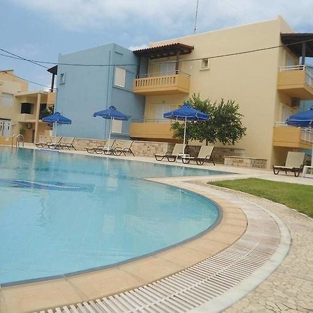 Irini Stalos Apartments Экстерьер фото