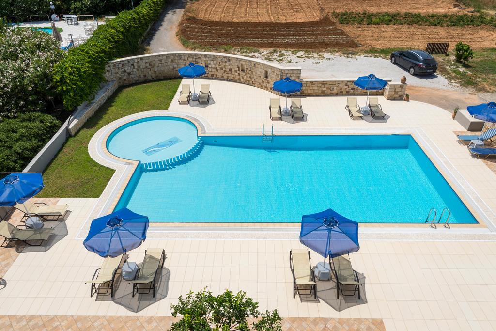 Irini Stalos Apartments Экстерьер фото