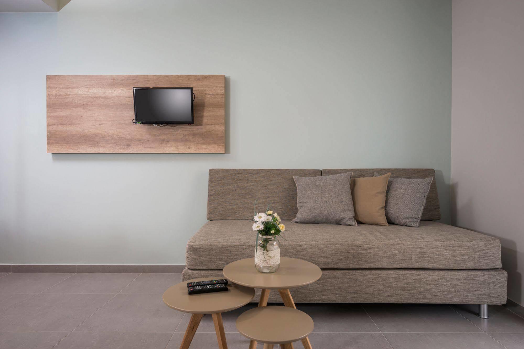 Irini Stalos Apartments Экстерьер фото